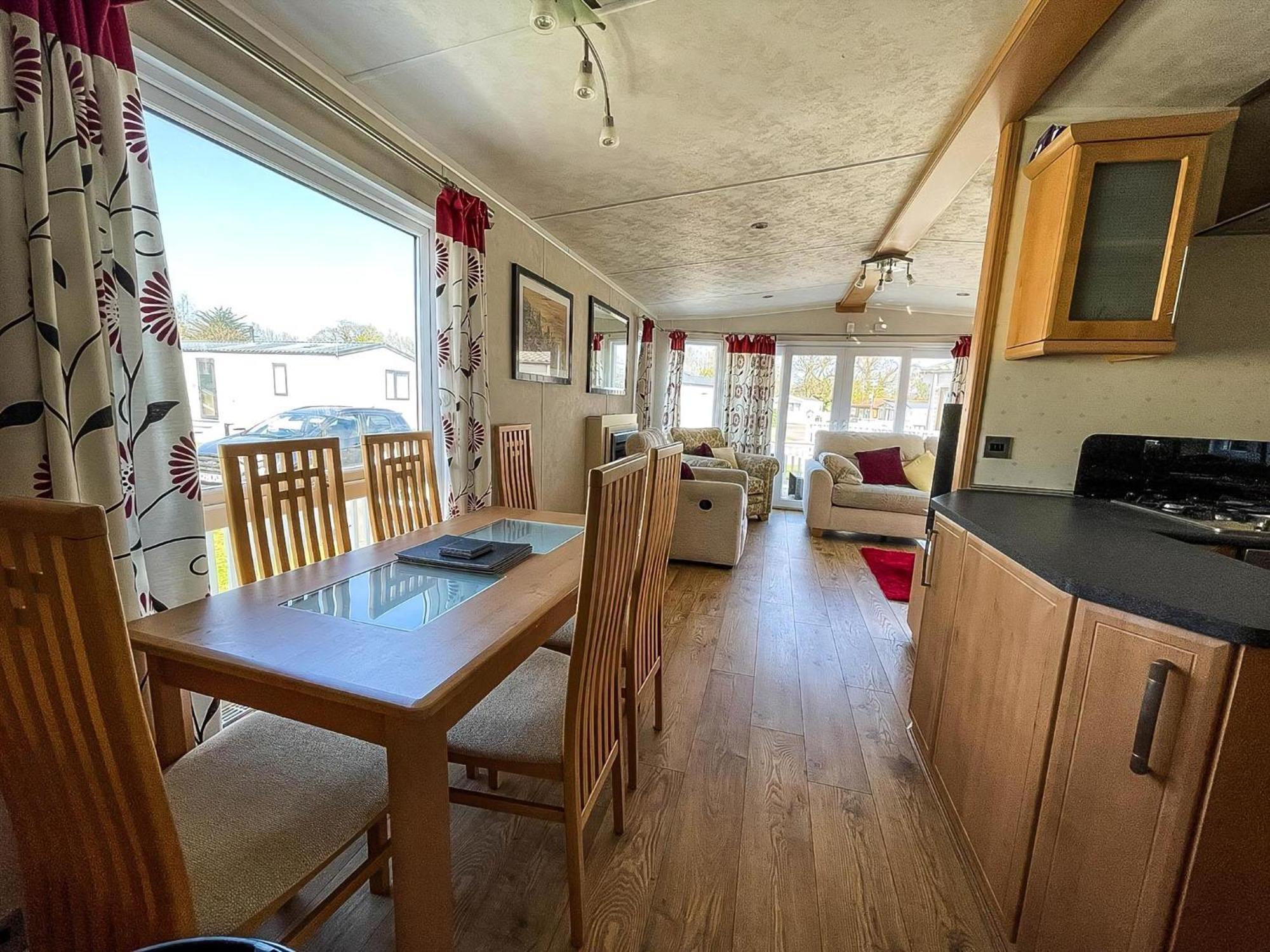 Campsite 6 Berth Caravan With Decking At Cherry Tree Park In Norfolk Ref 70014g Great Yarmouth